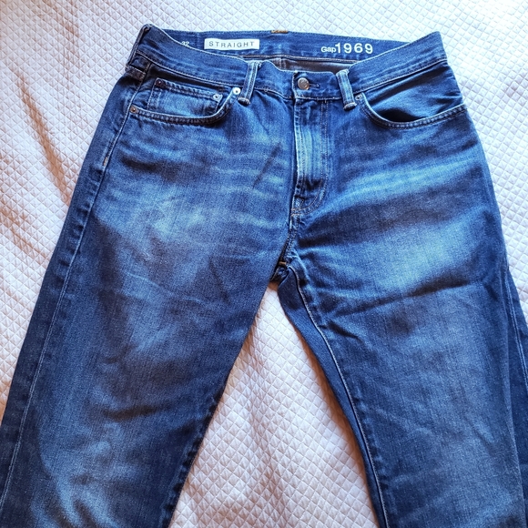 GAP Straight Jeans - Picture 2 of 5